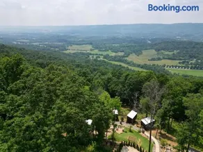 The Five Pines at Treetop Escapes - Image 4
