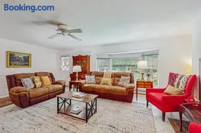 The CAVU Mansion on Bellevue - Image 3