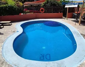 Villa accogliente e familiare con barbecue, terrazza e piscina privata | Vista sulla montagna | Ideale per il telelavoro | Accetta animali domestici - Image 1