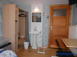 Logies 't Eenvoud - Simple Comfort & Quiet Rooms - To Reset and Recharge near the Beach - Image 3
