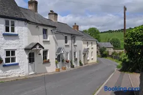 Foxglove Cottage - Image 2