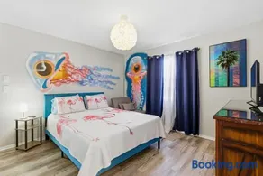 Jellyfish-Flamingo House, Amazing Location On Beach & Walk To Village - Image 3