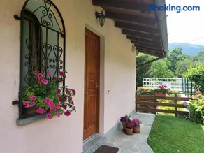 The Balcony on the Lake - Image 2