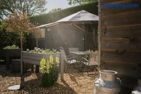 Coach House - Image 2