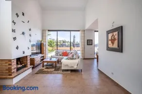 Amazing Villa Las Flores - Image 2