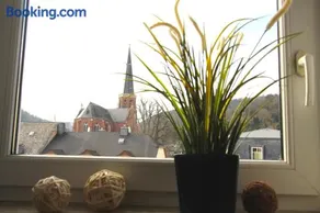 Ferienwohnung Kirchturmblick Euren - Image 1