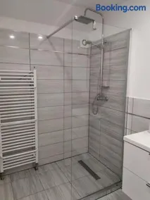 Apartament za lasem - Image 3