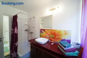 Ferienwohnung im Haus Lotus mit großem Balkon und Garten - Image 2