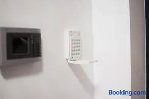 Modern minimalist apartment in Oradea - Image 3