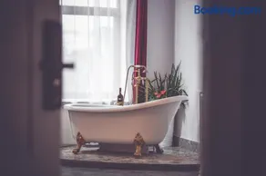 WineHouse38 - Cabernet Room - Image 3