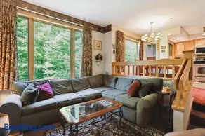 Wonderful One bedroom condo located in Highridge Condominiums J6 - Image 2