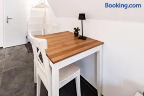 Max Apartments - Image 2