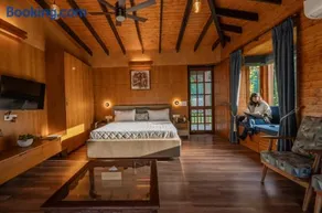 SaffronStays Timber Nest - Image 3