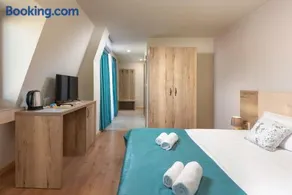 Sea View Hills - Image 4