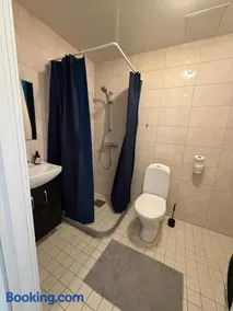 Newly furnished first floor apartment close to beach - Image 3