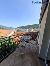 Bay view apartment - Image 1