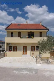 Apartmani Marko i Ana - Image 1