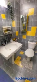 Maison avec 2 espaces separes sur 2 niveaux distincts, Montreux,Festivals,Chateaux de Chillon,FreddieMercury,Casino,lac leman plages,montagne, Pour voyageurs souhaitant partager une maison familiale et economique, 15 minutes a pied du centre en descente - Image 3