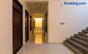 The Awadh Select Ayodhya - Free Private Parking - AC Rooms - Pure Veg - Image 4
