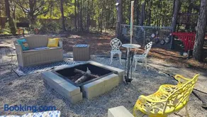 Family Retreat, Work Crew Friendly - Image 5