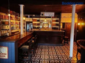 TW O Connell old world Irish pub - Image 1