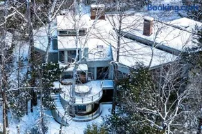 Steps to the Ellis River - Luxe, Hot Tub, Game Room - Image 1