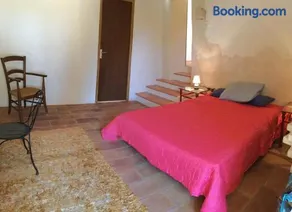 typical provencal farm in an exceptional natural site, the alpilles park - 8 people. - Image 2