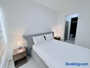Bluü Habitat with Beach and Premium Amenities - Image 2