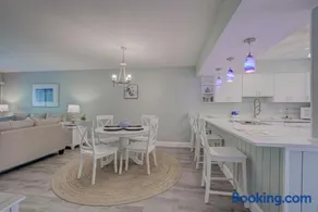Anna Maria Island Runaway Tropical Escape - Image 4