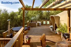 Hazel Tree Yurt - Eavestone Lake - Image 4