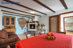 House Murva - Image 4