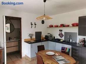 La Petite Maison - Image 1