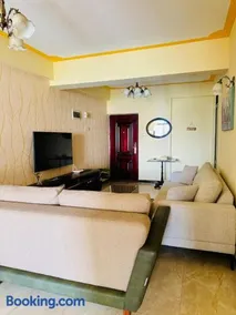 Cozy one bedroom retreat in Kilimani - Image 4