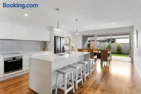 Lennox Retreat - Image 4
