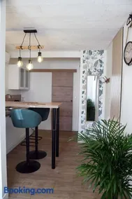 Confortable studio avec jardin - Image 2