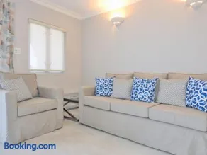 Modern 1 Bed Condo with Pool in Holetown - Image 5
