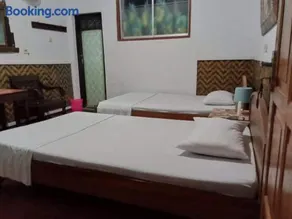 Mini Tiga Homestay - Image 4