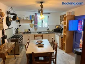 Casa Meraki - Entire Private Suite , 1 bed , Lounge Kitchen , Shower Room & More - Image 3