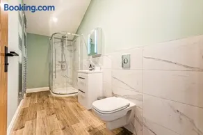 Loft 1 - One bedroom house with parking - Image 4