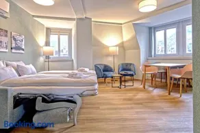 BANK House Apartment XL 404 - GRIWA RENT - Image 3