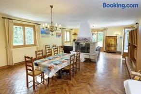 Villa spacieuse à Concarneau avec piscine privée - Image 3