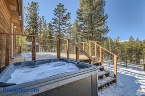 Serene 3BR Cabin by Deer Creek: Hot Tub & Fast Wifi - Image 1