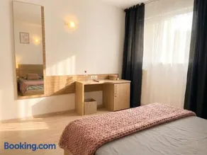 RNR Fly & Stay - Image 1