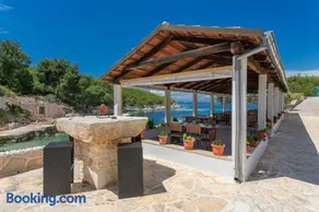 Golden Bay Hvar - Image 2