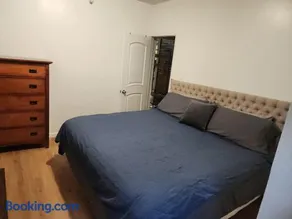 Garden Apartment - Image 1