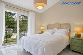 Townhouse in Heart of Calahonda - Image 4