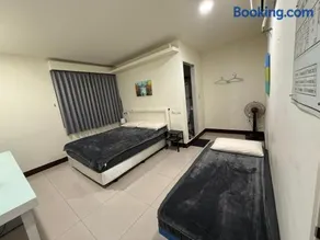 Peacock hotel - Image 2