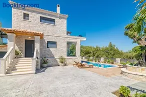 Villa Olive Green - Image 2