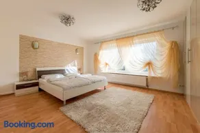 Private Apartment - Image 3