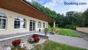 Apartmány a penzion Hacienda - Image 1